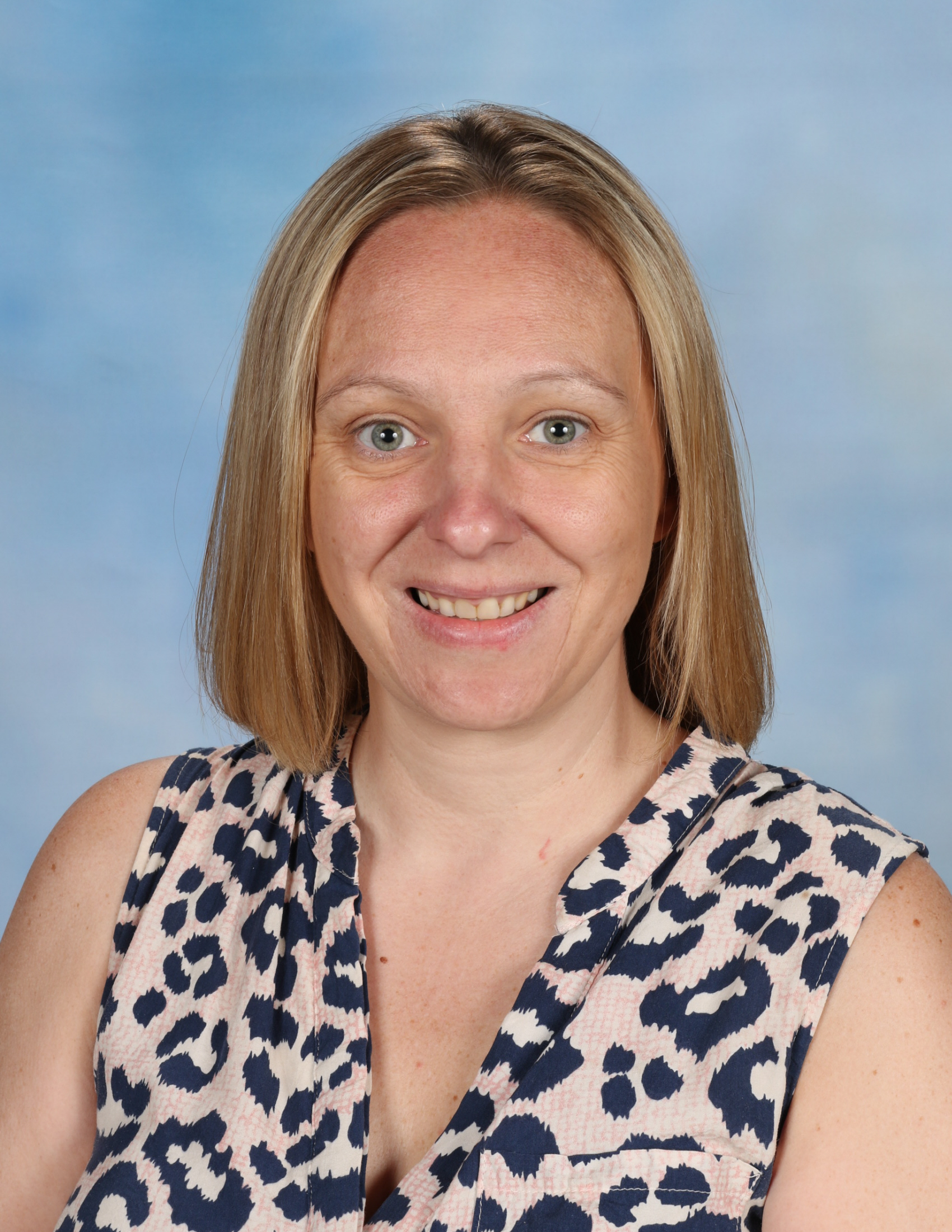 LB00 Lynn Brannan